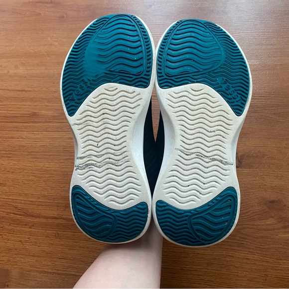 Everyday Move Slip-on - Picture 3 of 16